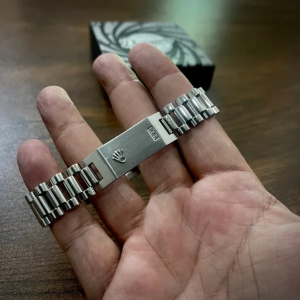 Original Rolex Crown Design Stylish Men's Stainless Steel Bracelet (Silver) - Image 2